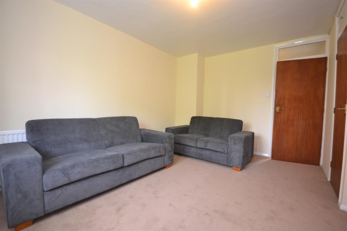 St Andrews Court, Muirfield Close, Reading, Berkshire