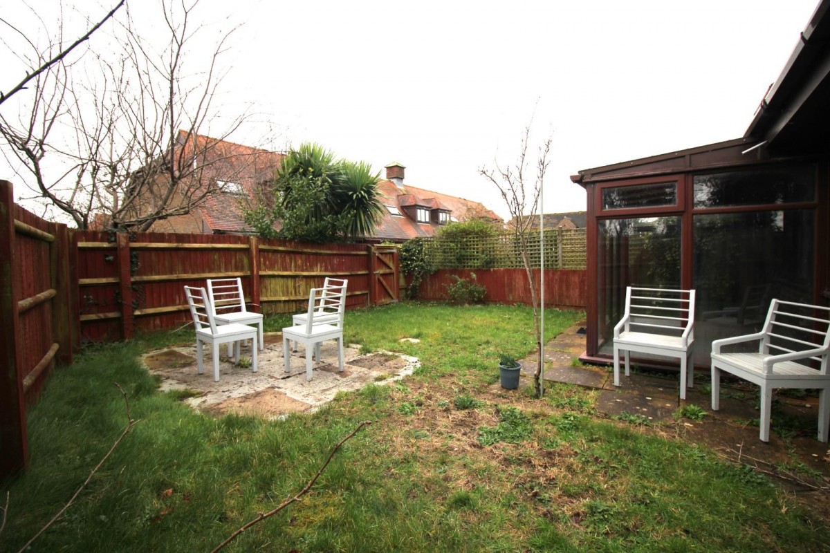 Courville Close, Alveston, Bristol