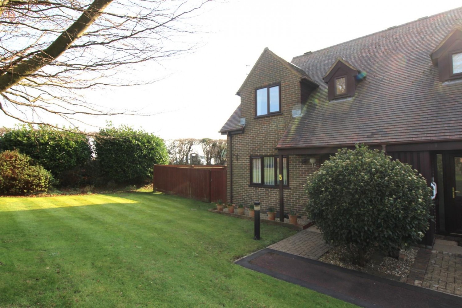 Courville Close, Alveston, Bristol