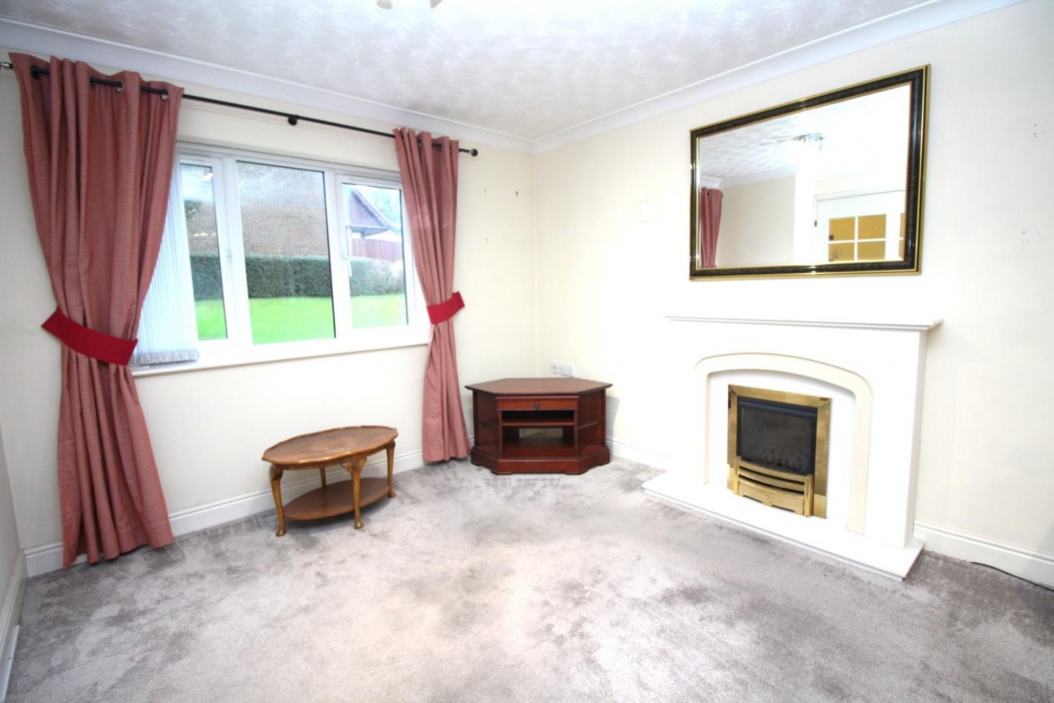 Courville Close, Alveston, Bristol