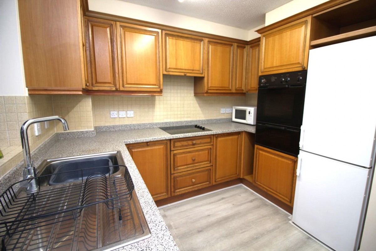 Courville Close, Alveston, Bristol