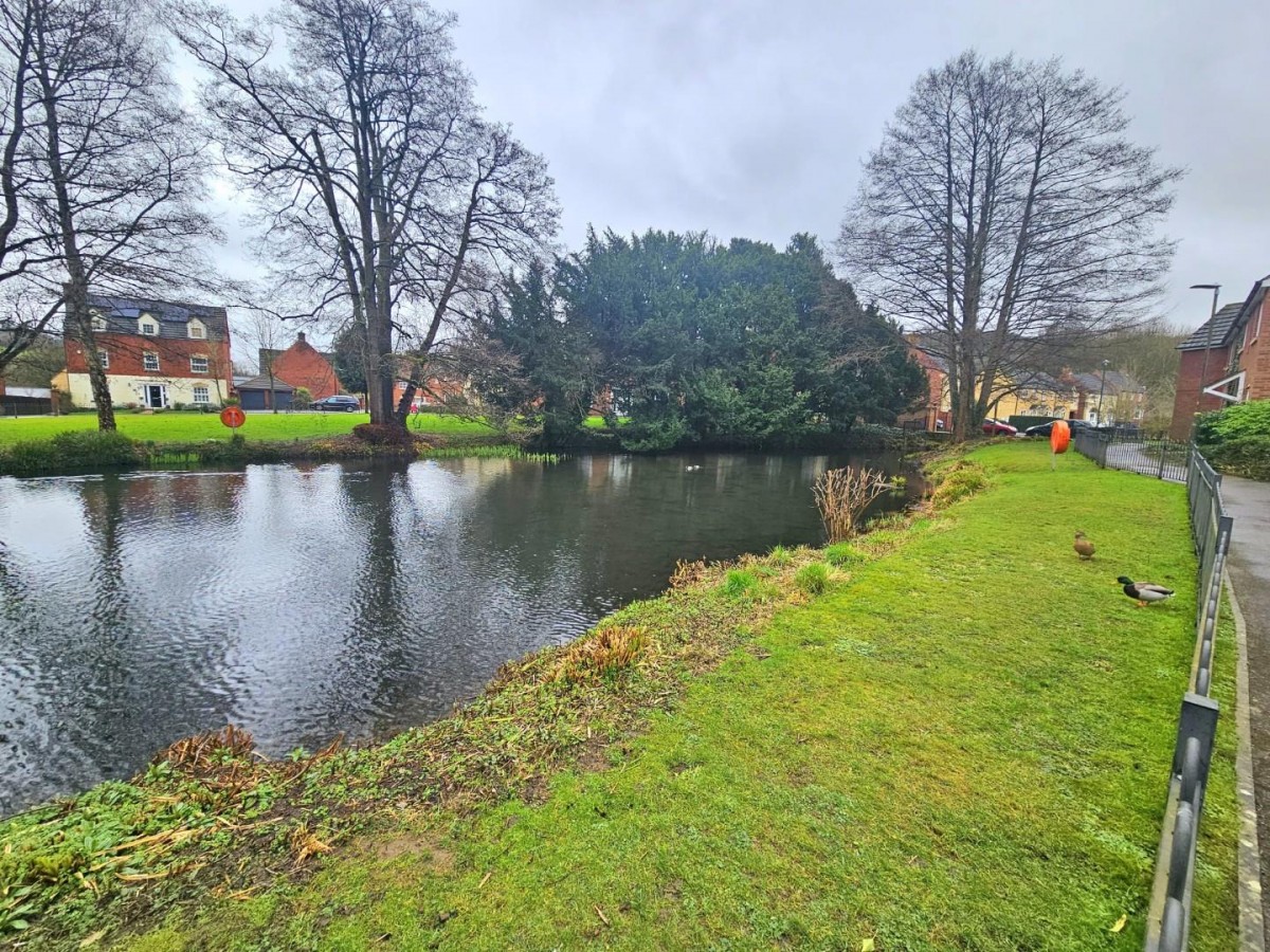 Castle Stream Court, Dursley