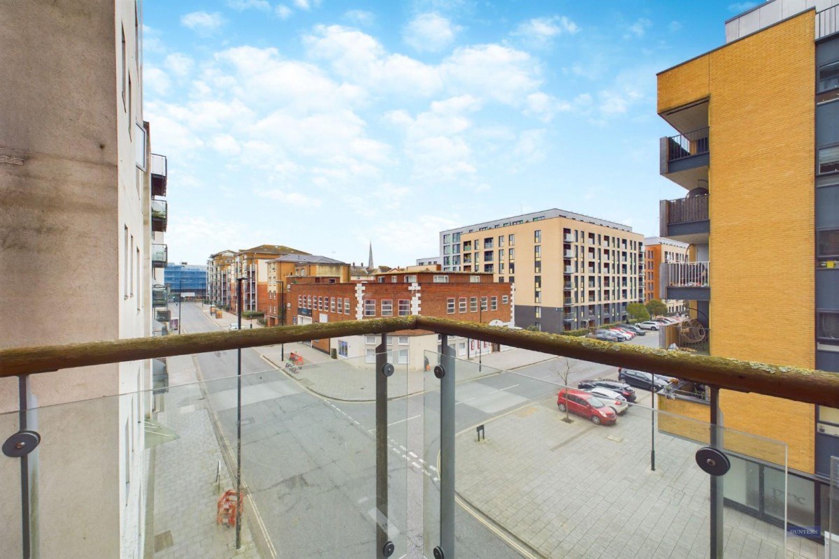Oceana Boulevard, Southampton