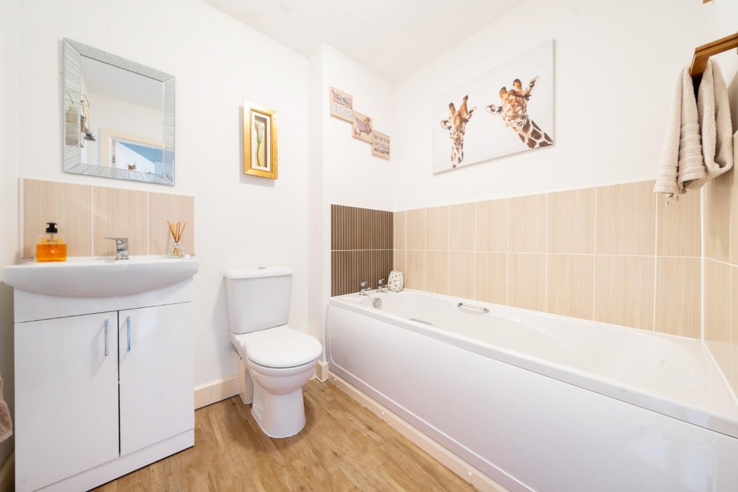 Alexandra Close, Dursley, GL11 4GN