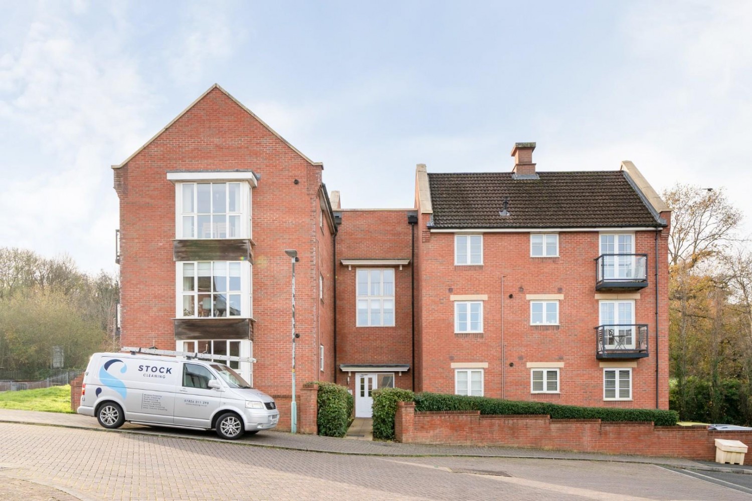 Alexandra Close, Dursley, GL11 4GN