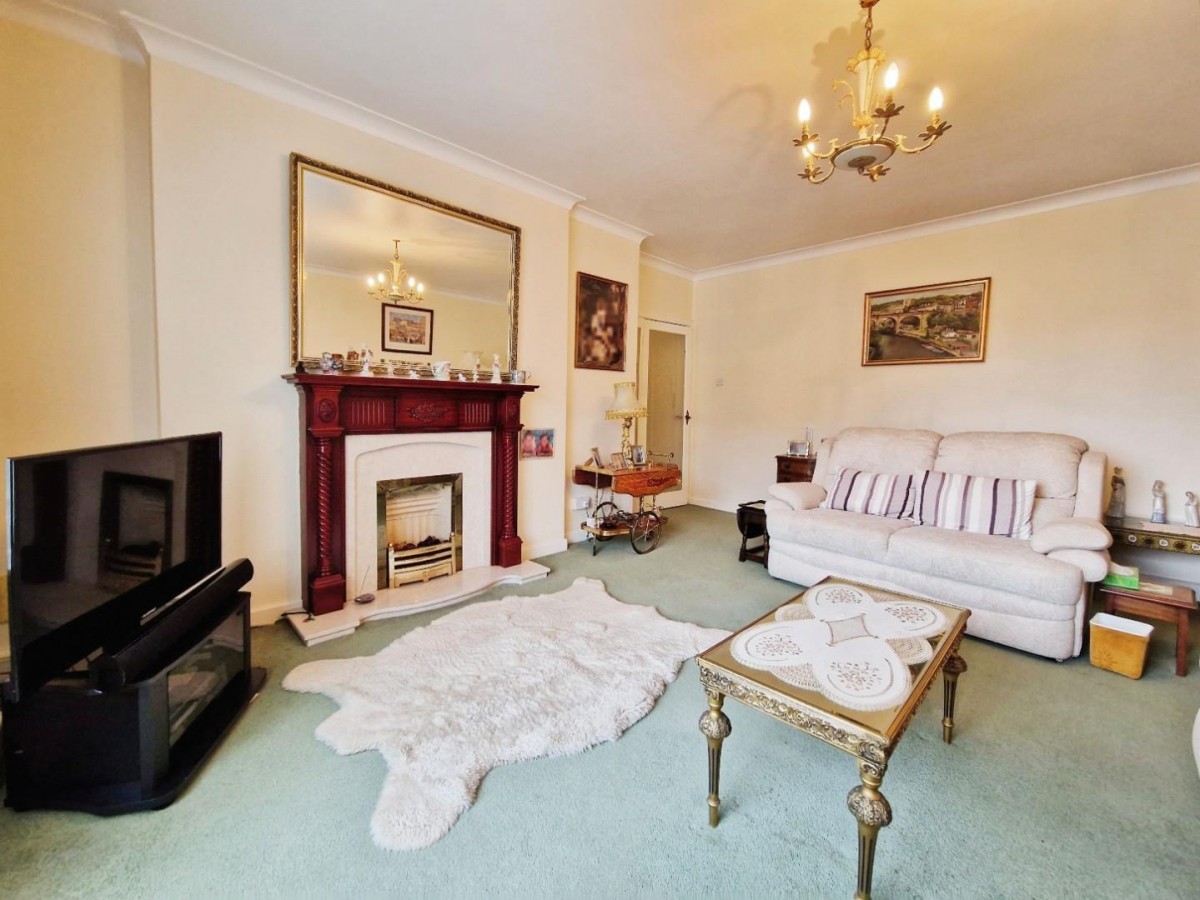 Stray Court Princes Villa Road, Harrogate, HG1 5RJ