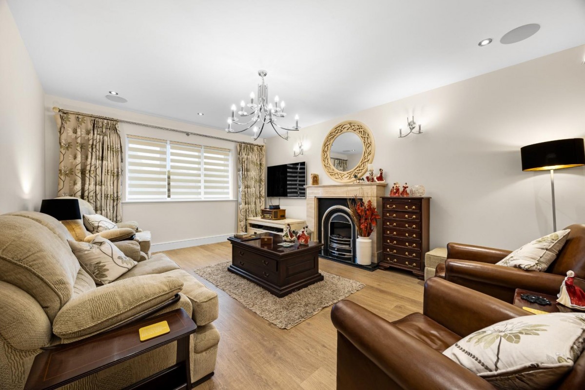 Heyes lane, Timperley