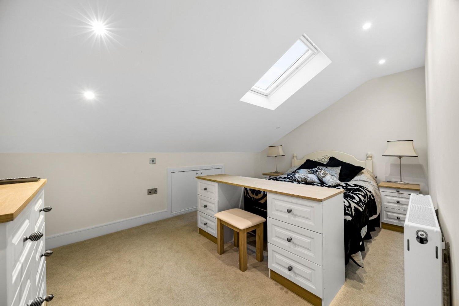 Heyes lane, Timperley