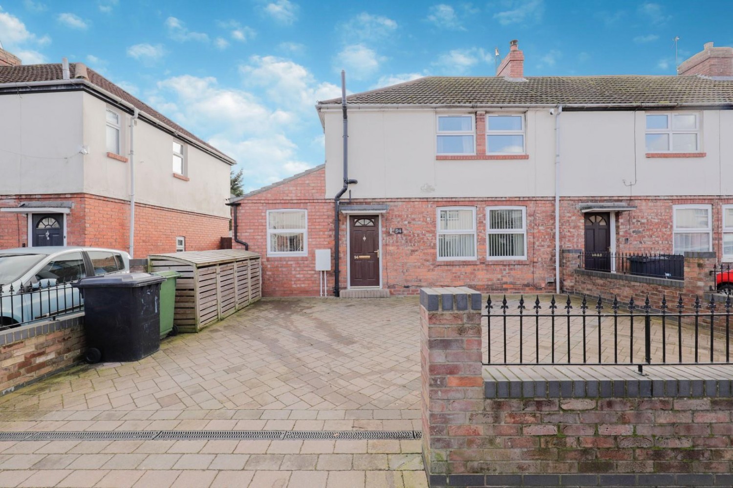 Constantine Avenue, York