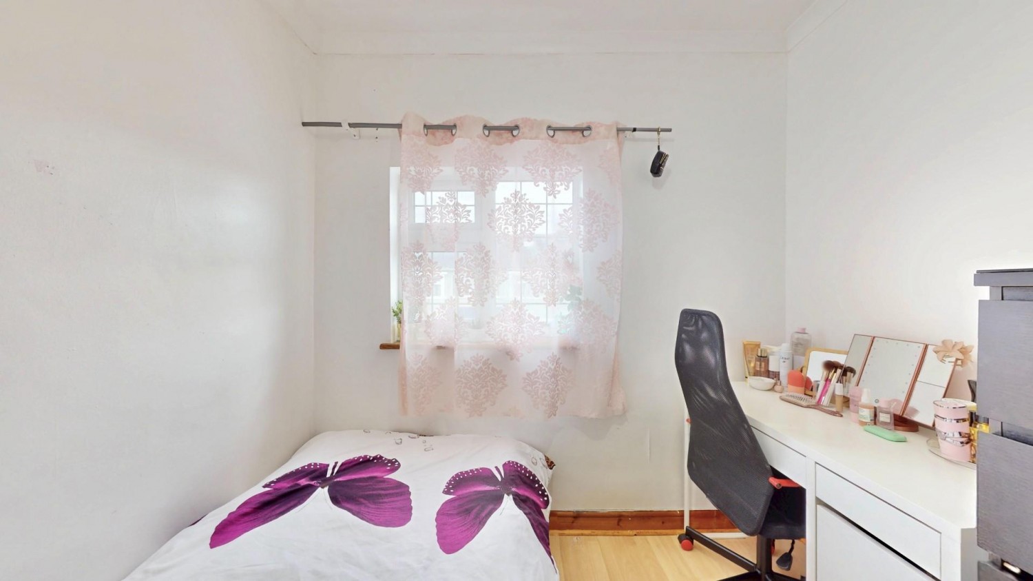 Tenterden Road, Dagenham, RM8