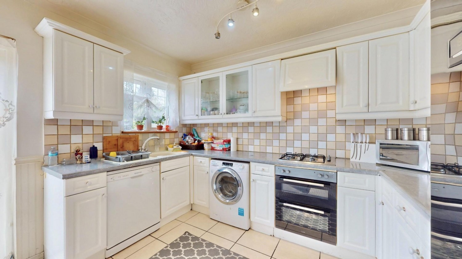 Tenterden Road, Dagenham, RM8