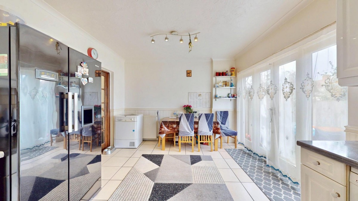 Tenterden Road, Dagenham, RM8