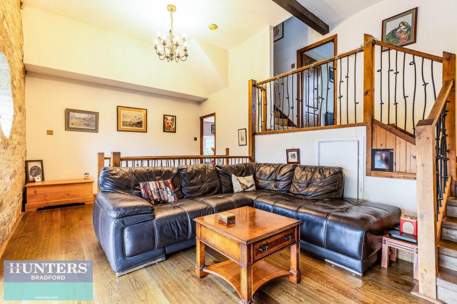 Lane Side, Queensbury, Bradford, West Yorkshire, BD13 1NE
