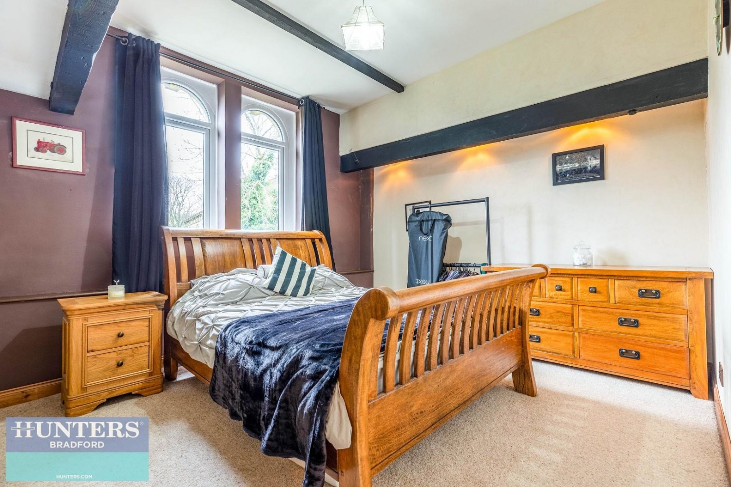Lane Side, Queensbury, Bradford, West Yorkshire, BD13 1NE