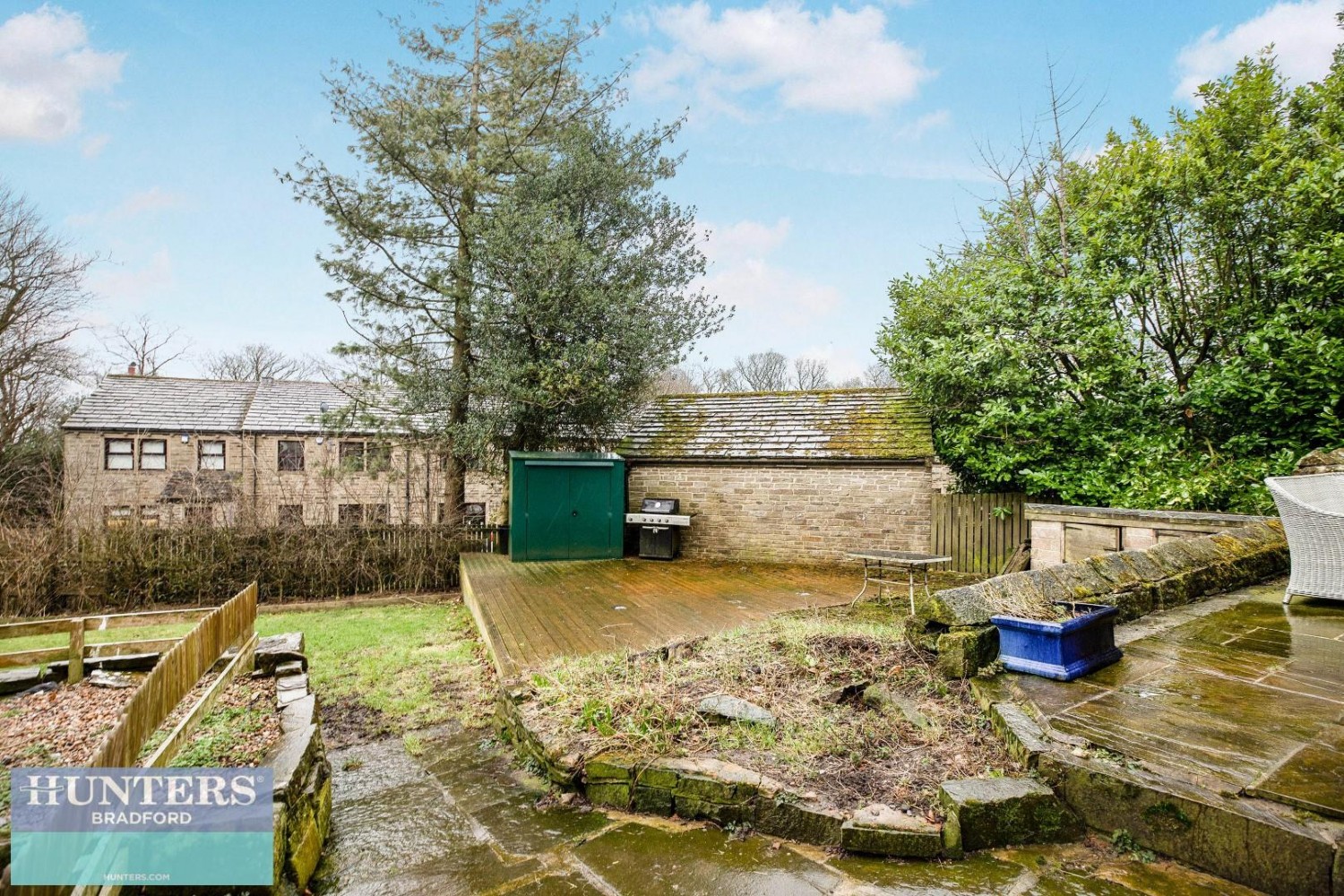 Lane Side, Queensbury, Bradford, West Yorkshire, BD13 1NE