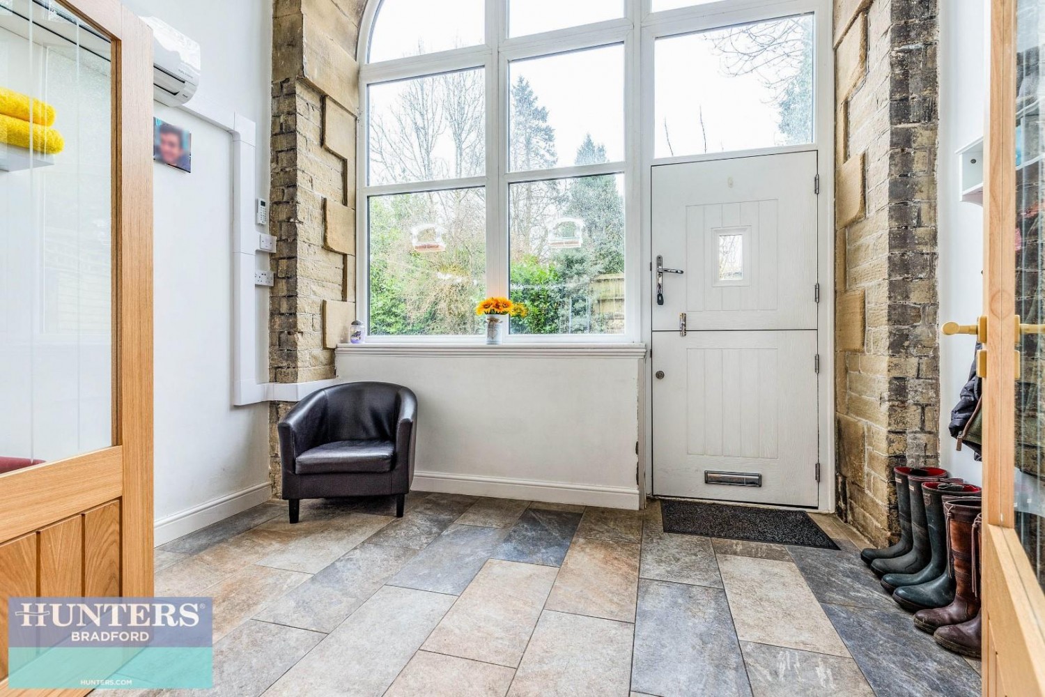 Lane Side, Queensbury, Bradford, West Yorkshire, BD13 1NE