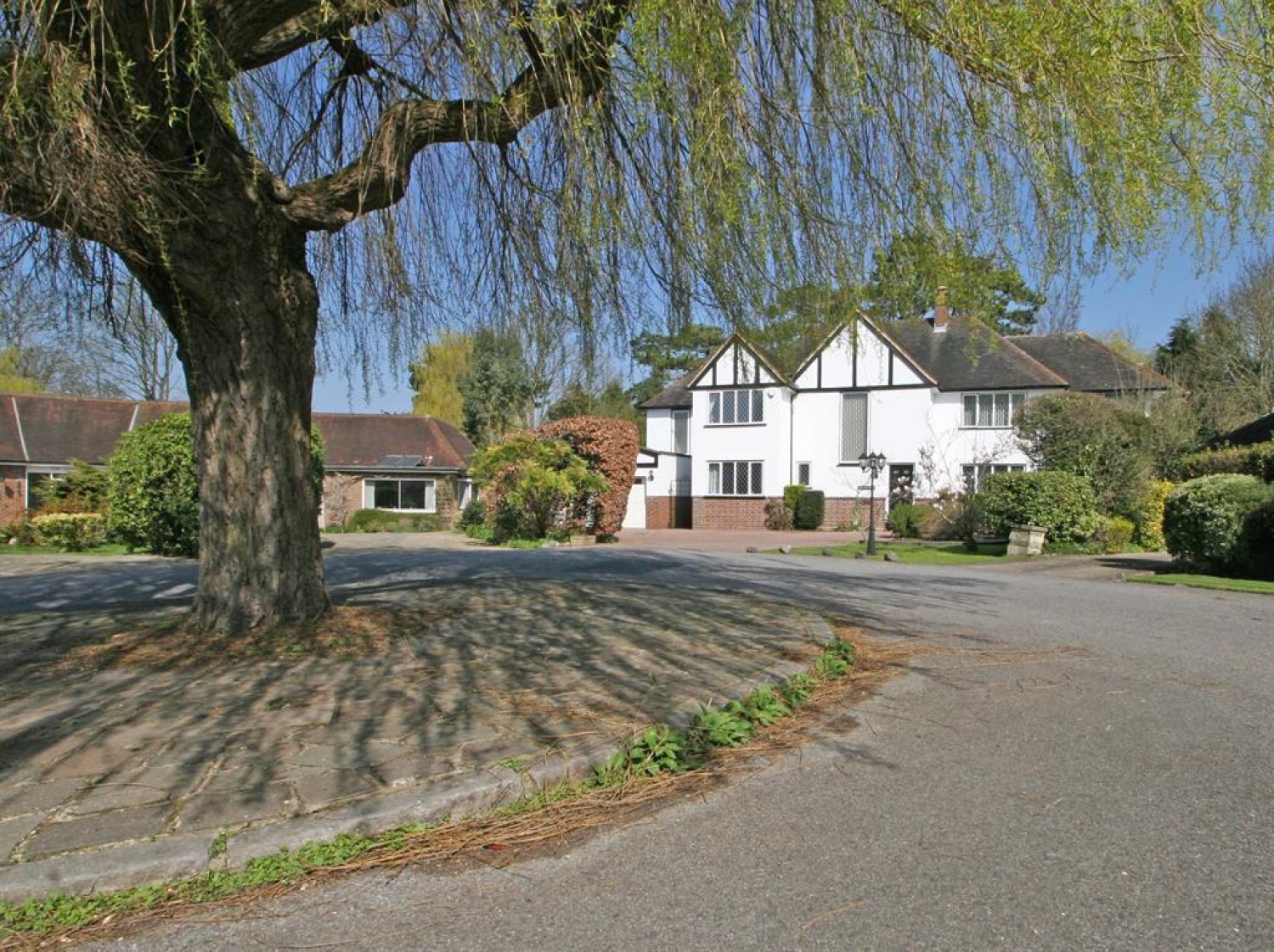 Oakwood Close, Chislehurst