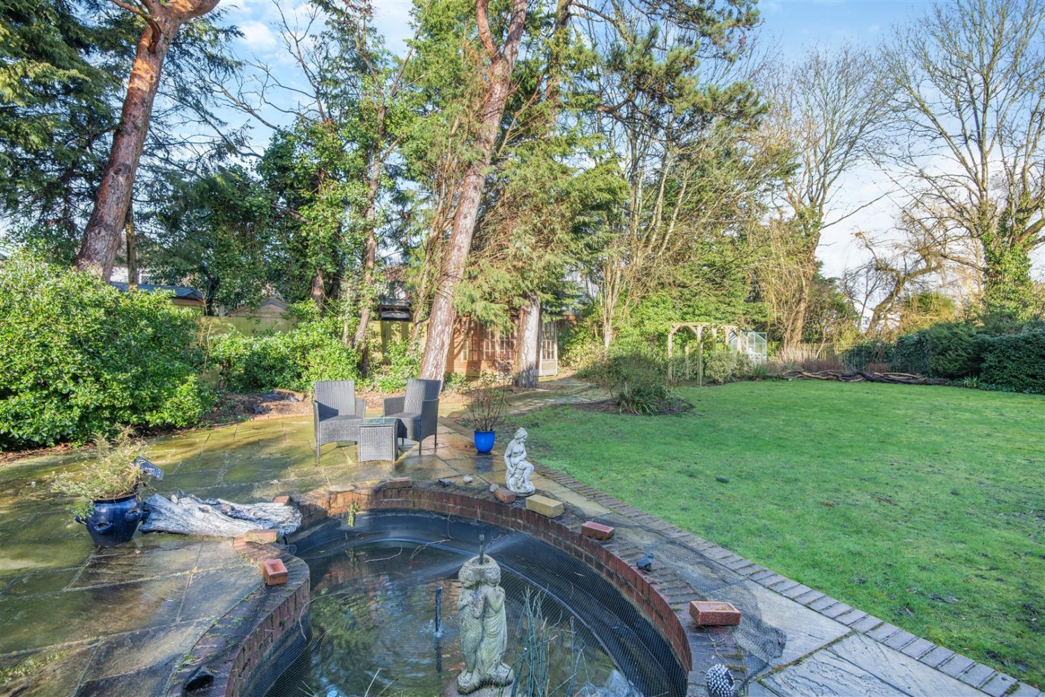 Oakwood Close, Chislehurst