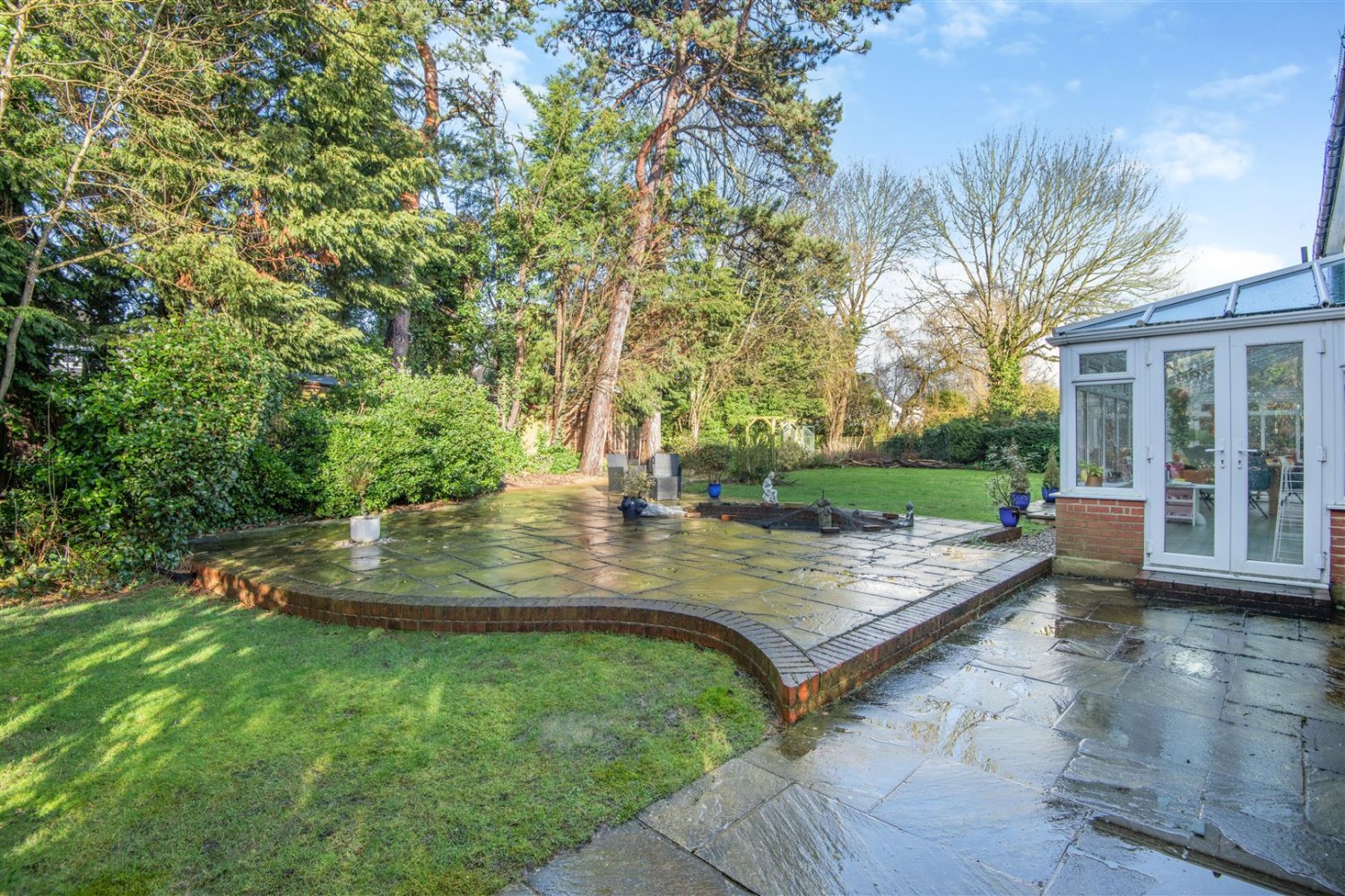 Oakwood Close, Chislehurst
