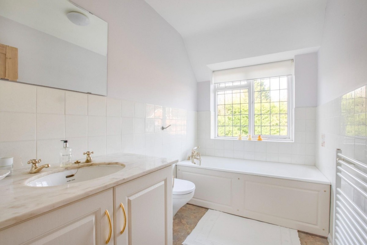 Martinsend Lane, Great Missenden, Buckinghamshire, HP16 9HS
