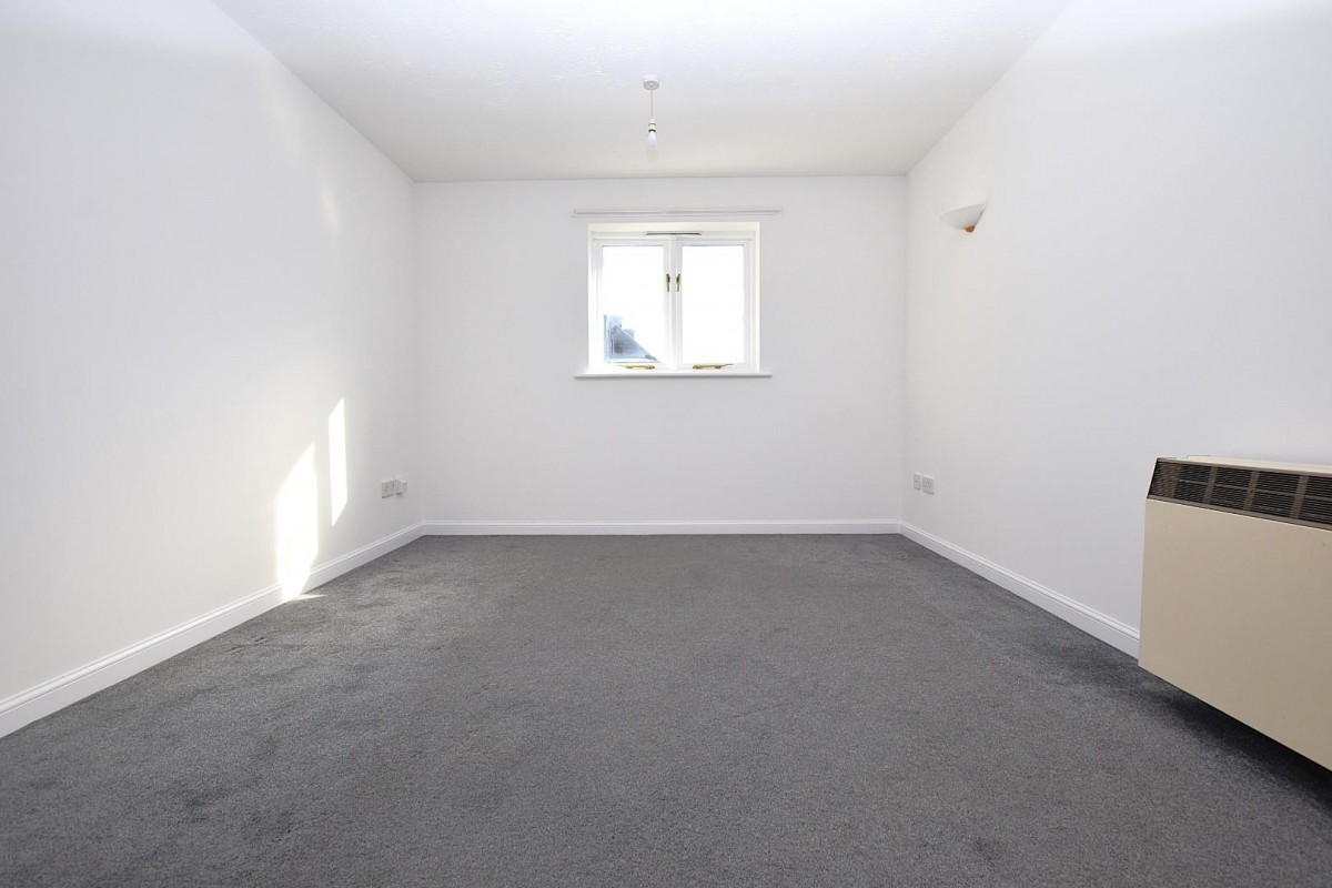 Sparks Close, Dagenham, RM8