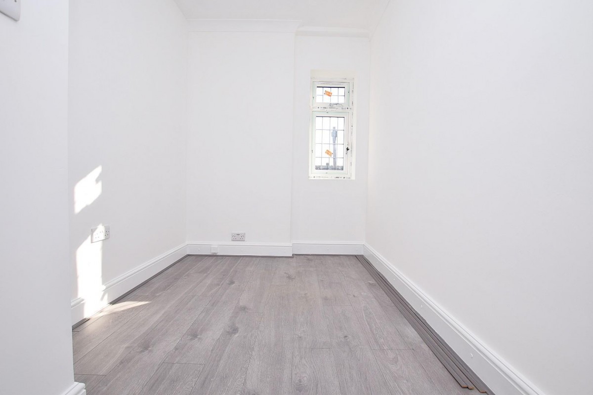 Chittys Lane, Dagenham, RM8