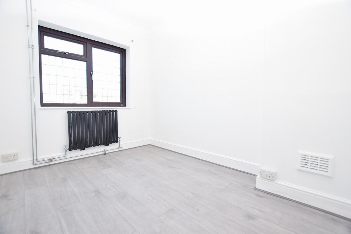 Chittys Lane, Dagenham, RM8