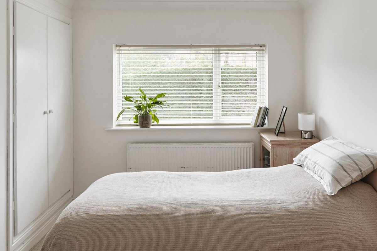 Hawthorn Crescent, Baildon,