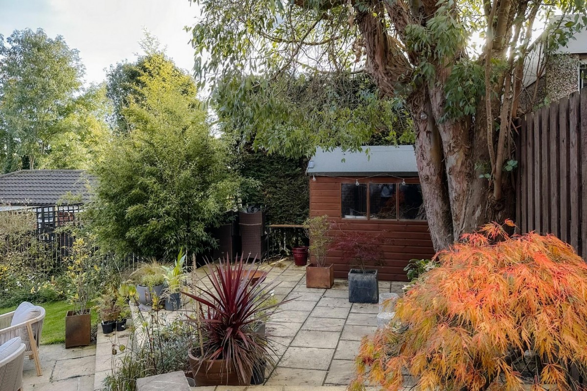 Hawthorn Crescent, Baildon,