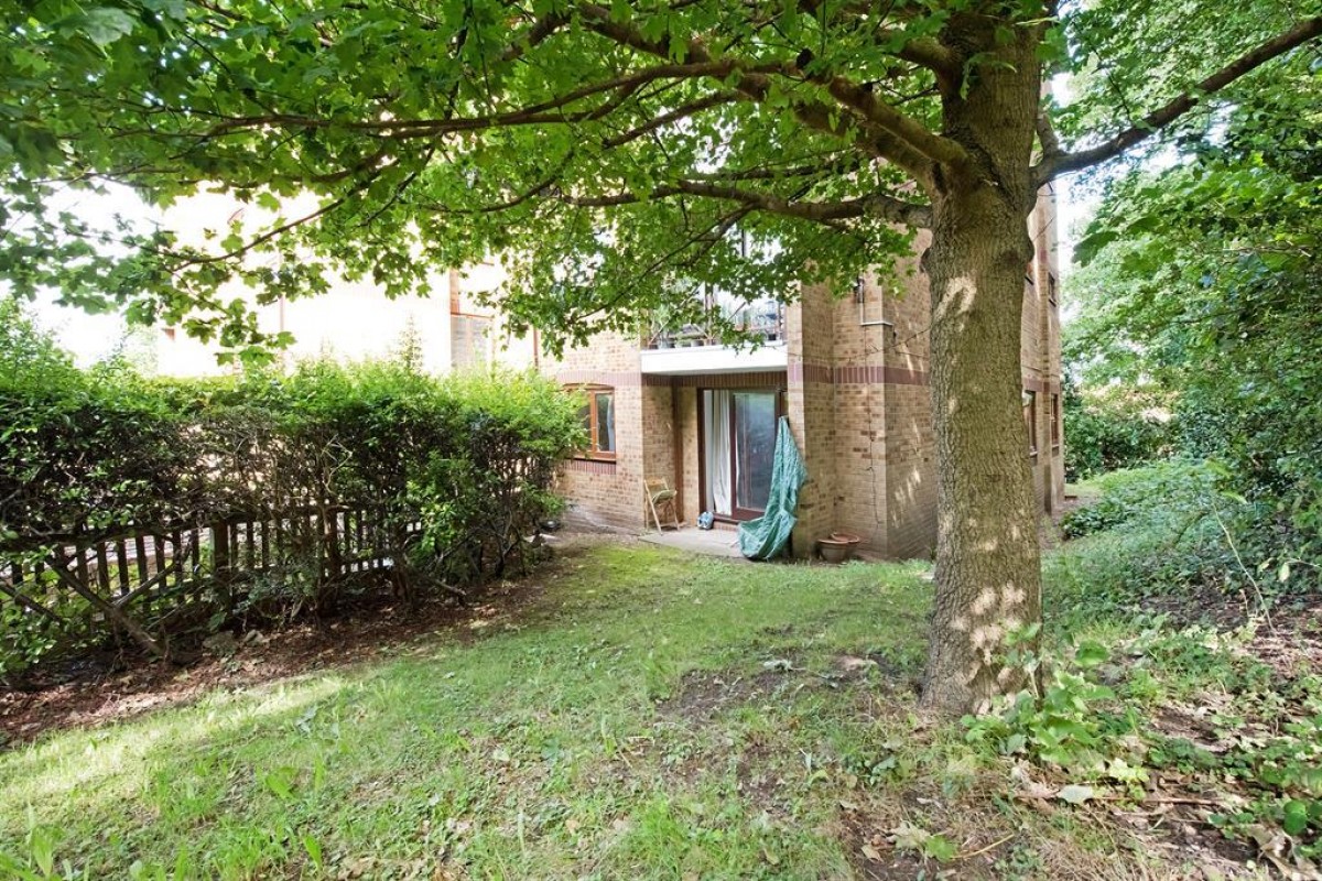 Carlton Place, Crystal Palace, SE19 (bordering Dulwich)