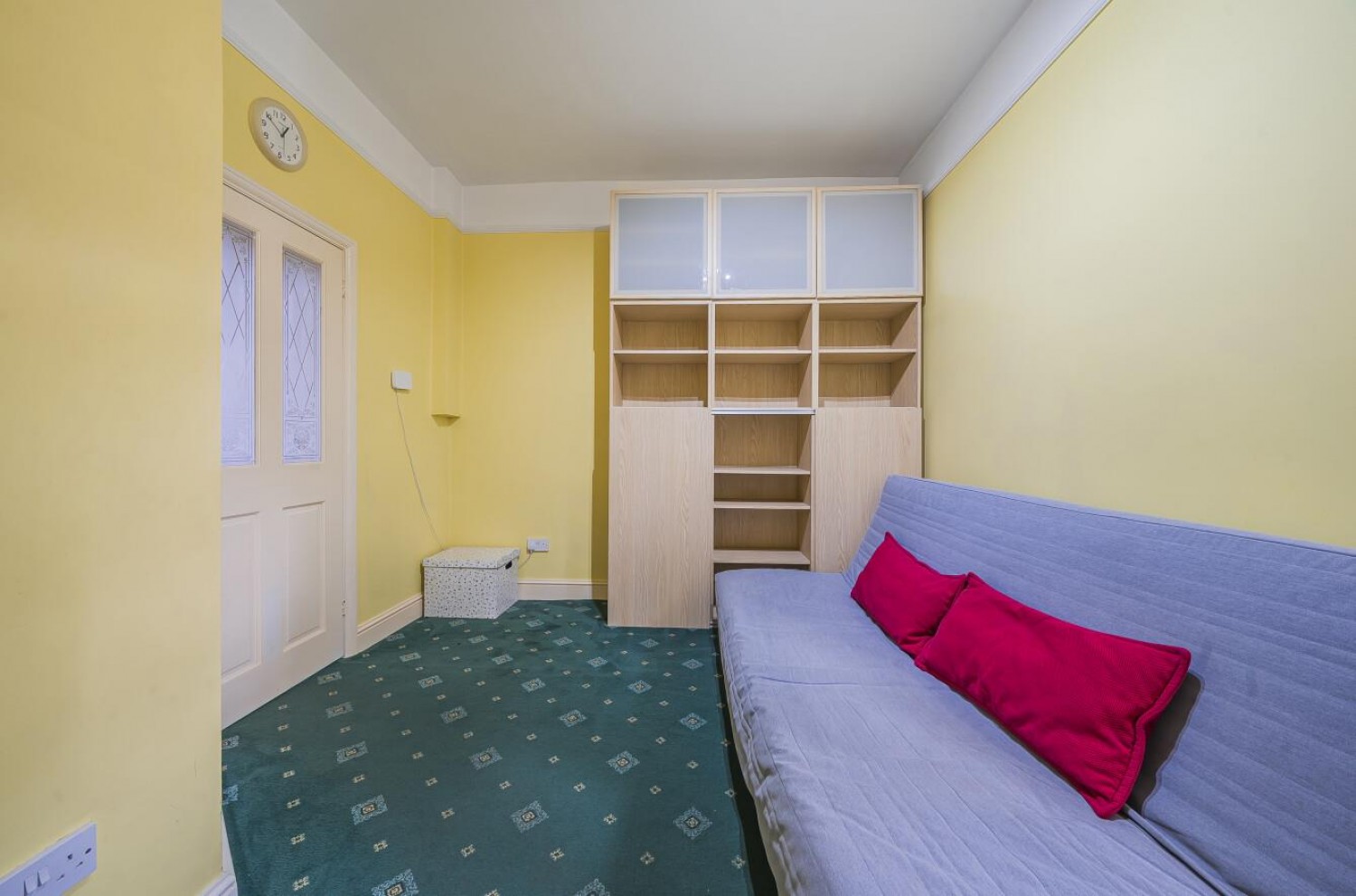 Hazelbank Road, London, SE6 1LR