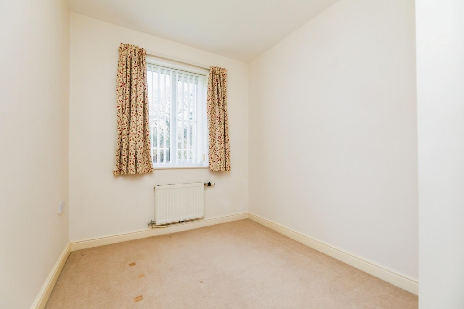 Cowley Lane, Chapeltown, Sheffield, S35 1SY