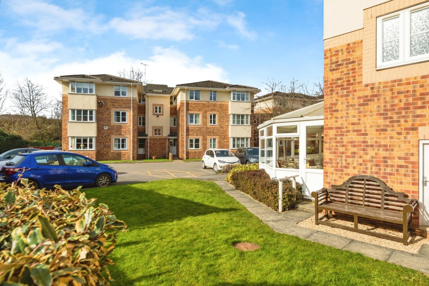 Cowley Lane, Chapeltown, Sheffield, S35 1SY