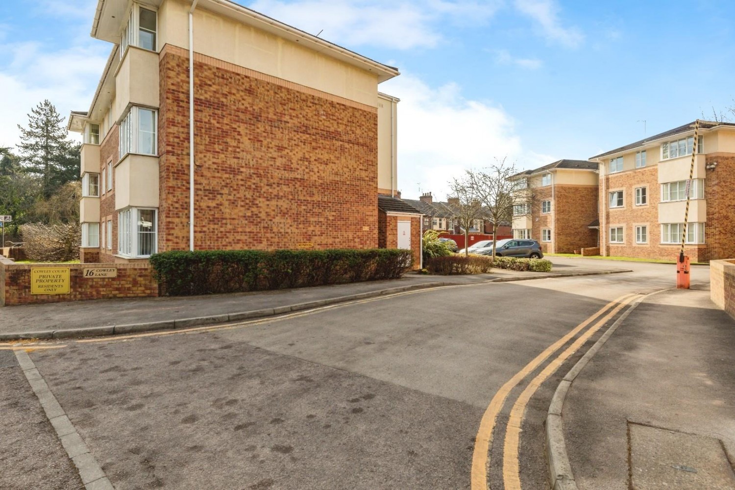 Cowley Lane, Chapeltown, Sheffield, S35 1SY