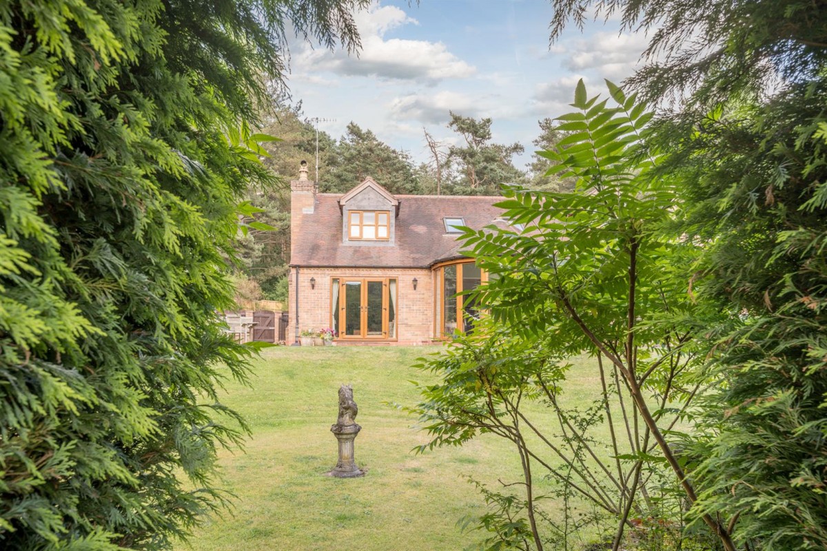 Bon Accord, Kingsford Lane, Wolverley, DY11 5SL
