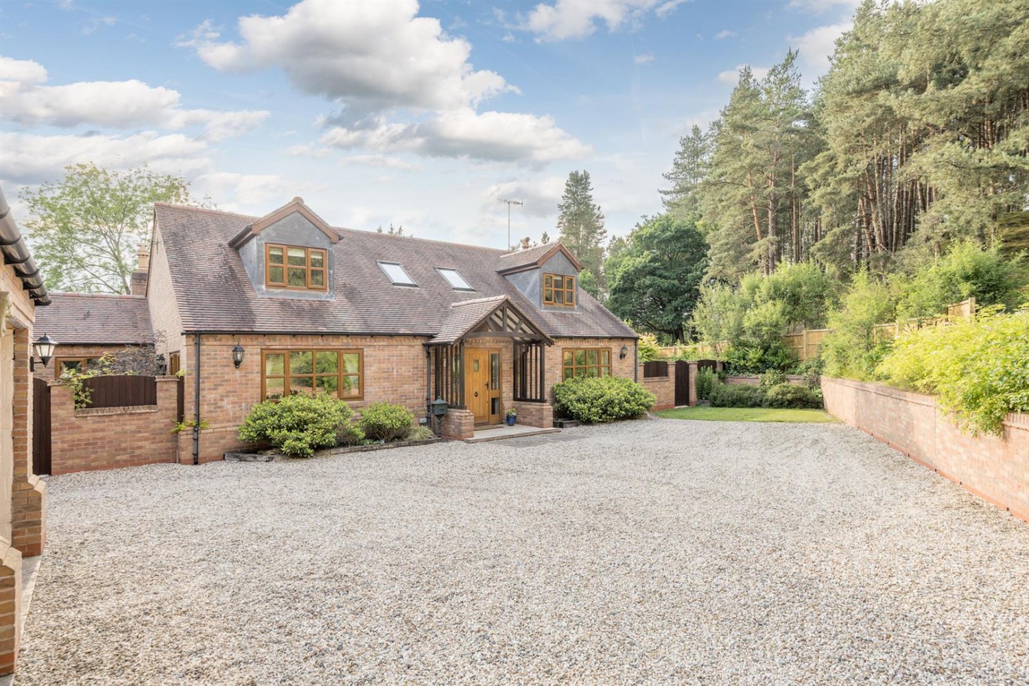 Bon Accord, Kingsford Lane, Wolverley, DY11 5SL