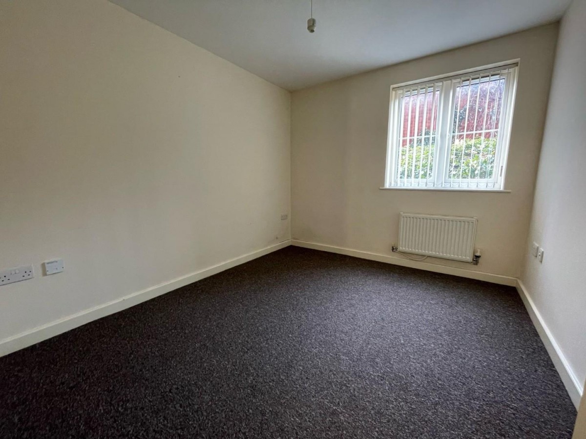 Forge Road, Dursley, GL11 4GB