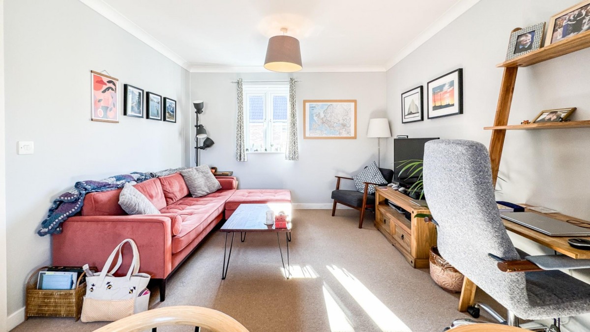 Dickinsons Fields, Bedminster, BS3 5BG
