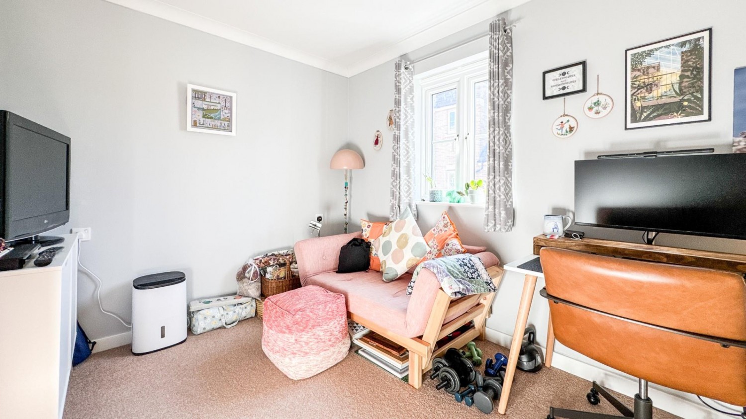 Dickinsons Fields, Bedminster, BS3 5BG