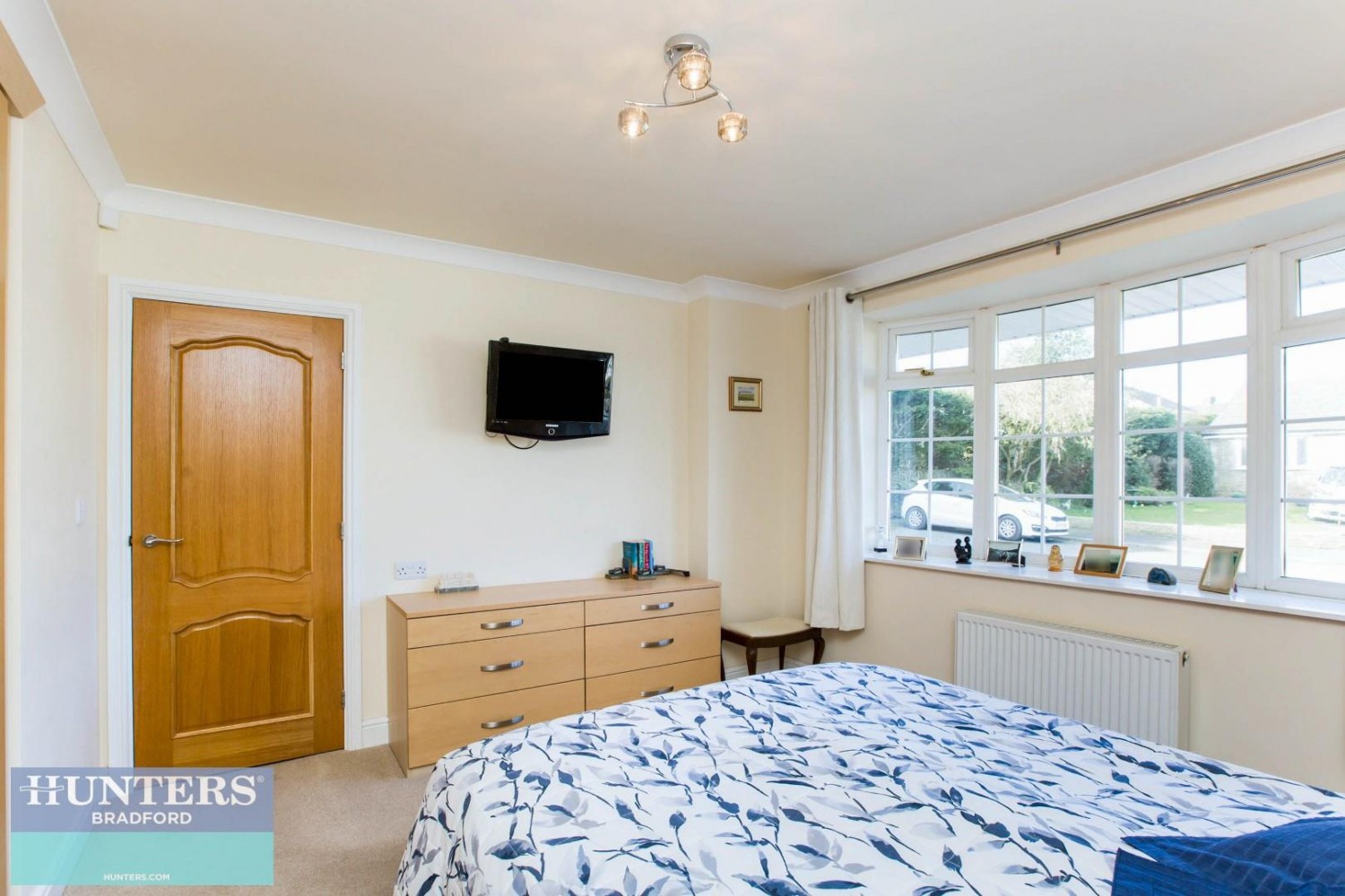 Thorn Drive, Queensbury, Bradford, West Yorkshire, BD13 2NX
