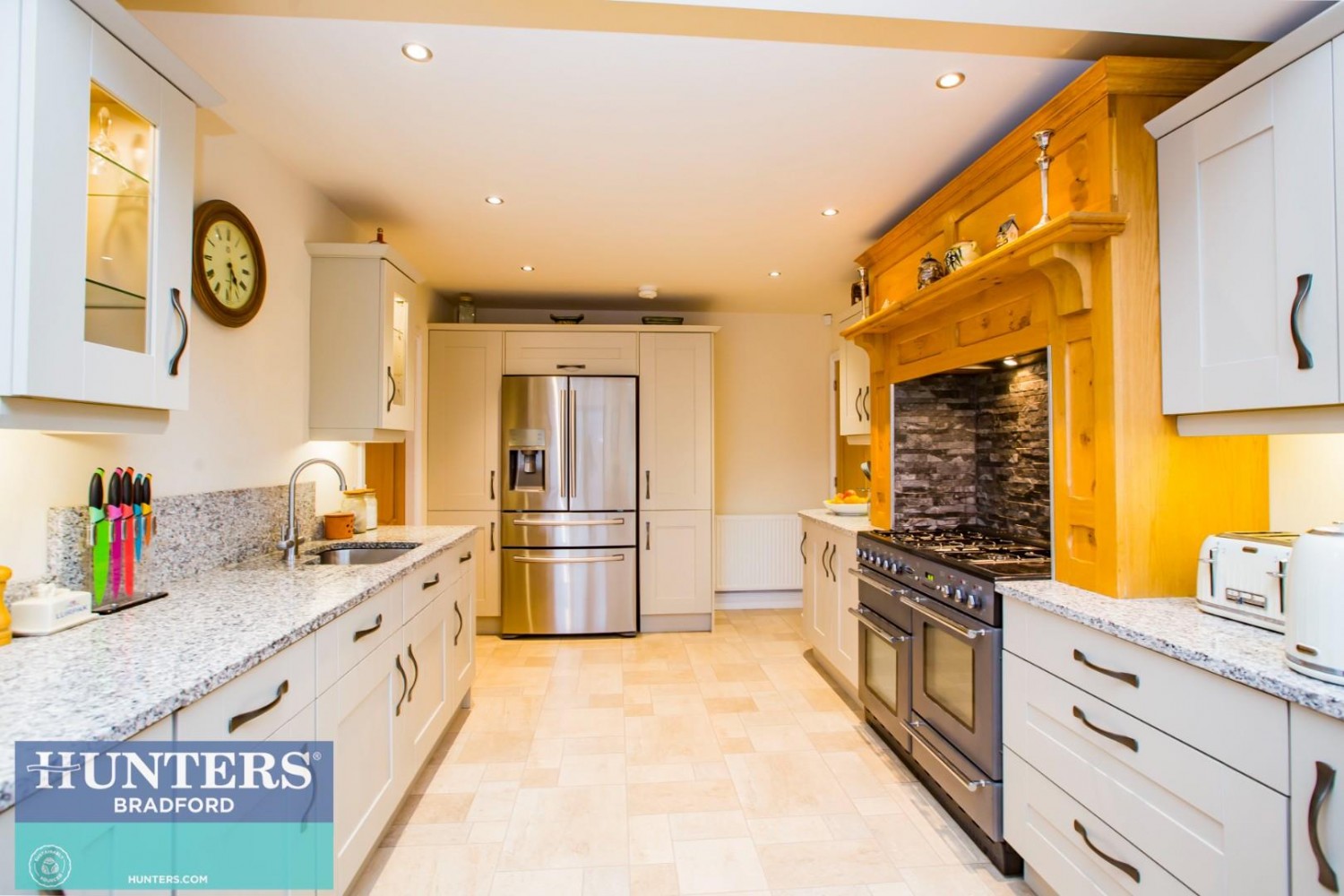Thorn Drive, Queensbury, Bradford, West Yorkshire, BD13 2NX