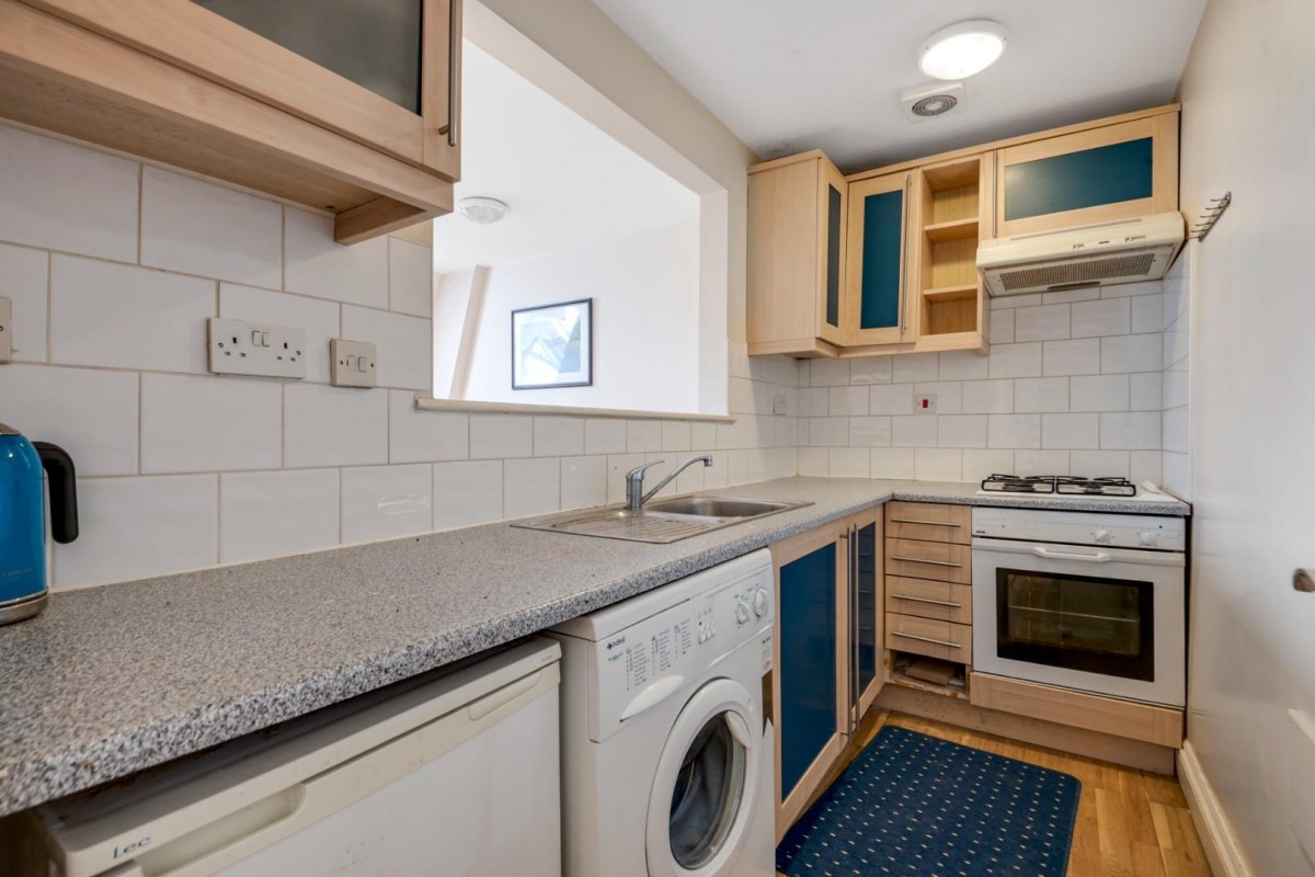 Ark Court, Alkham Road, London, N16
