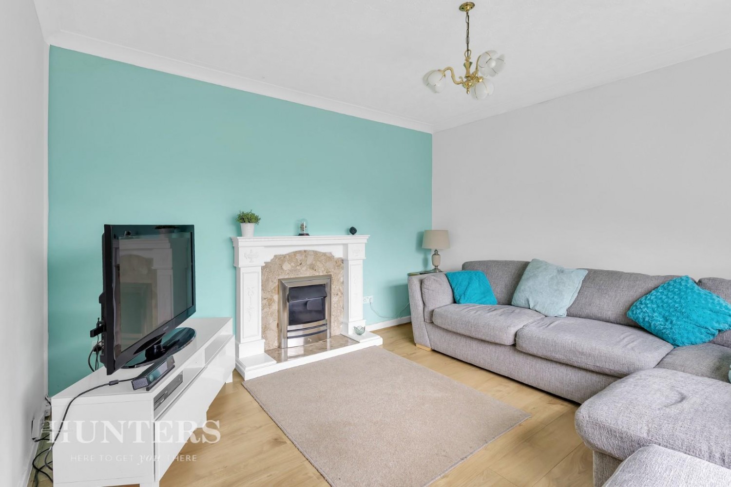 Walmsley Avenue, Smithy Bridge, OL15 0DZ