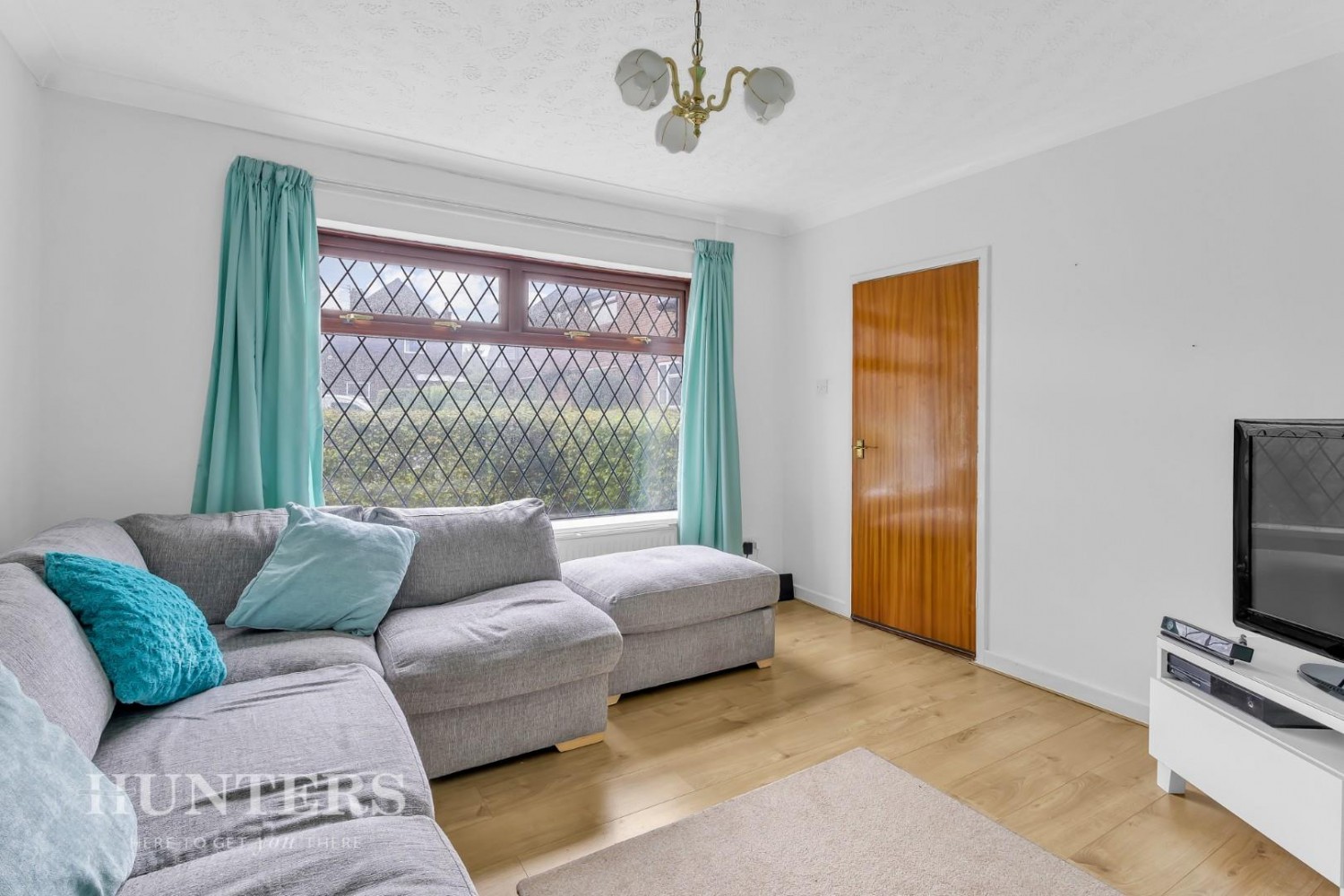 Walmsley Avenue, Smithy Bridge, OL15 0DZ