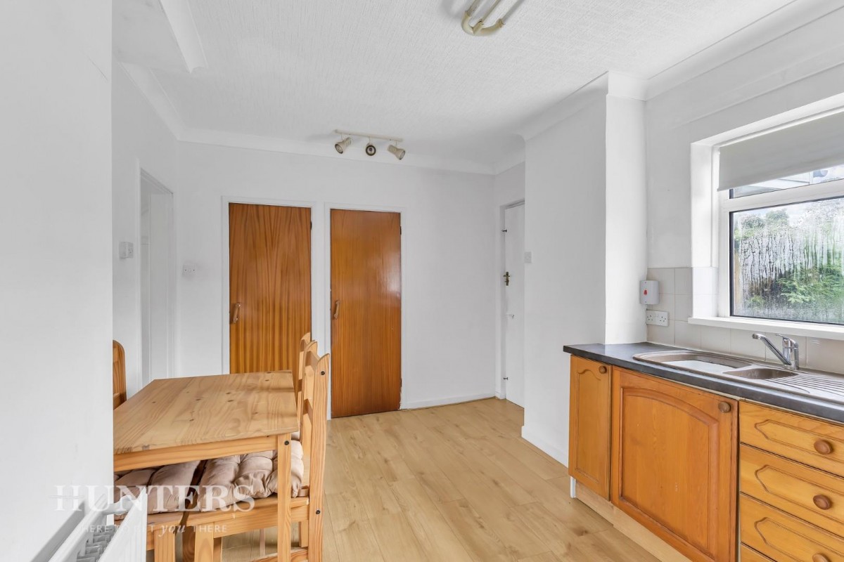 Walmsley Avenue, Smithy Bridge, OL15 0DZ