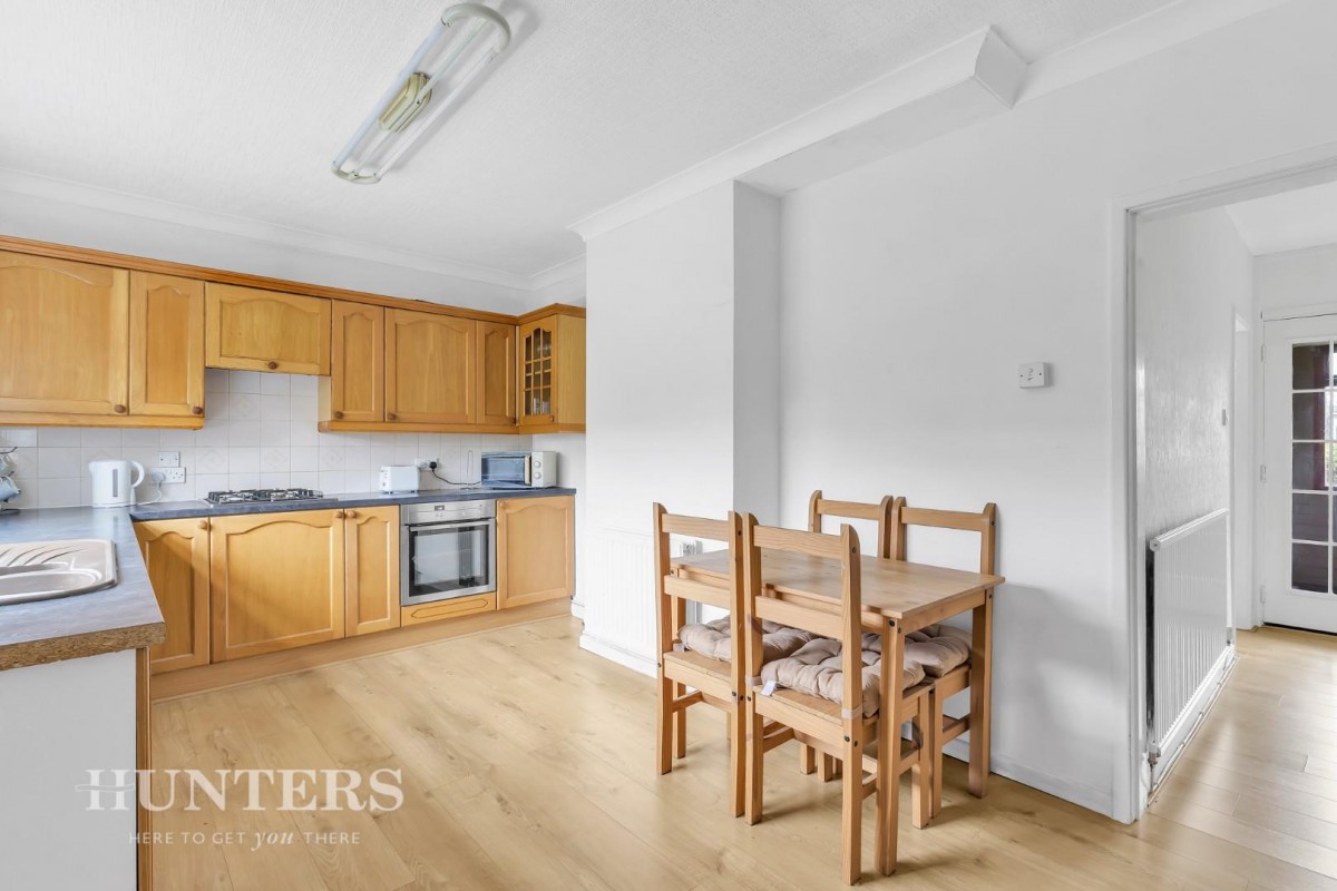 Walmsley Avenue, Smithy Bridge, OL15 0DZ
