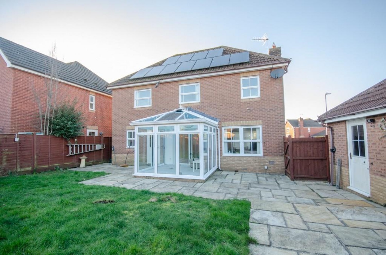 Heathfields, Downend, Bristol, BS16 6HT