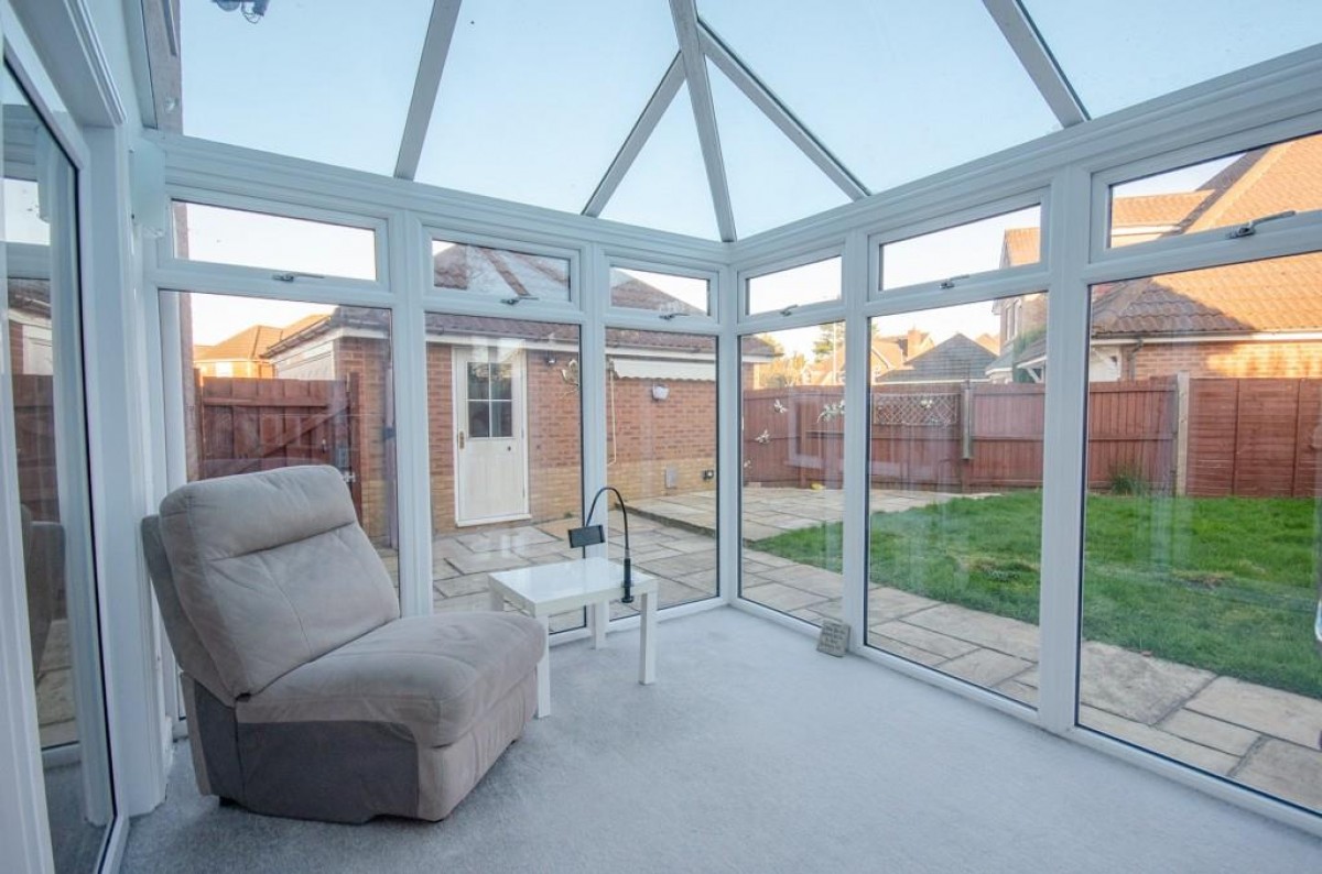 Heathfields, Downend, Bristol, BS16 6HT
