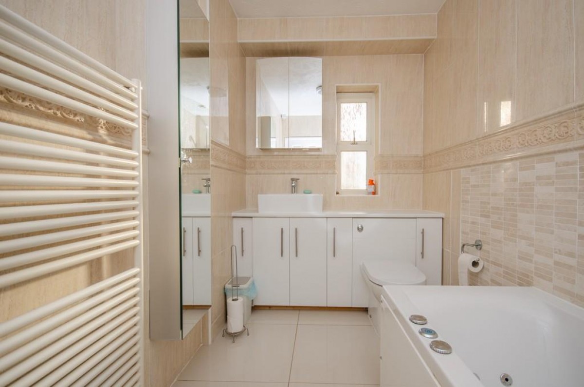 Heathfields, Downend, Bristol, BS16 6HT