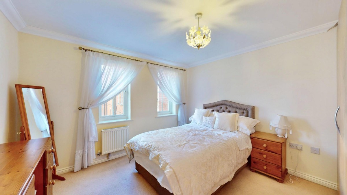 Hevingham Drive, Chadwell Heath, RM6